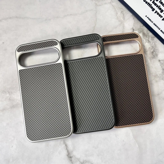 SteelWeave Pixel – Ultra-Thin MagSafe Carbon Case