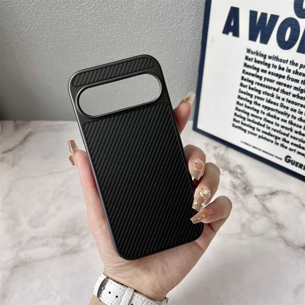 SteelWeave Pixel – Ultra-Thin MagSafe Carbon Case